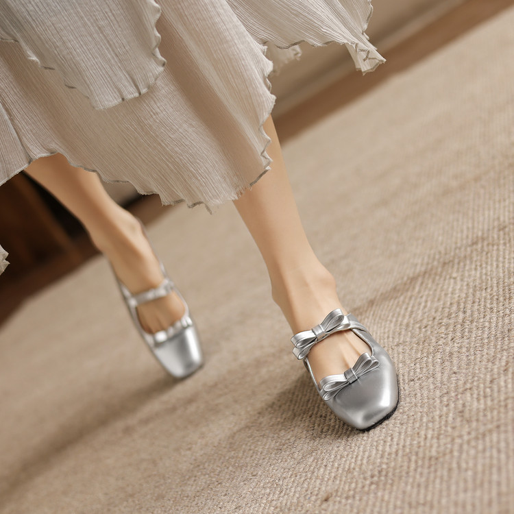 Women's Closed Toe Slippers with Hidden Wedge Heel - Image 5